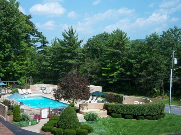 Tall Pines Motel レイク・ジョージ エクステリア 写真