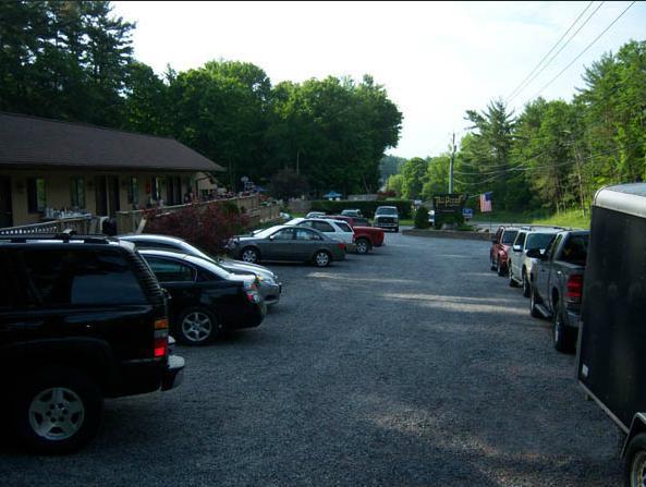 Tall Pines Motel レイク・ジョージ エクステリア 写真